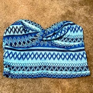 Blues and Black Strapless Crop Top Size:M